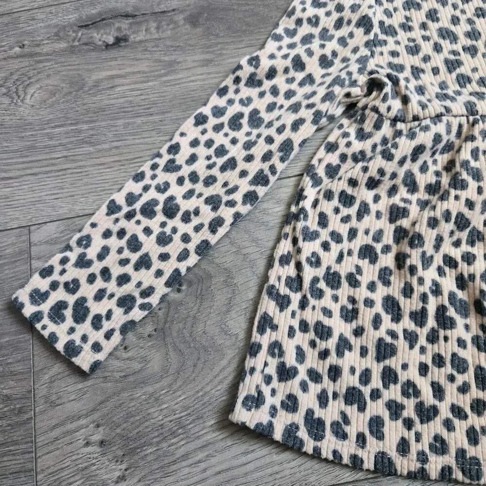 Cat & Jack Girls Ribbed Knit Peplum Shirt Leggings Set Beige Leopard Heart 4T 5T
